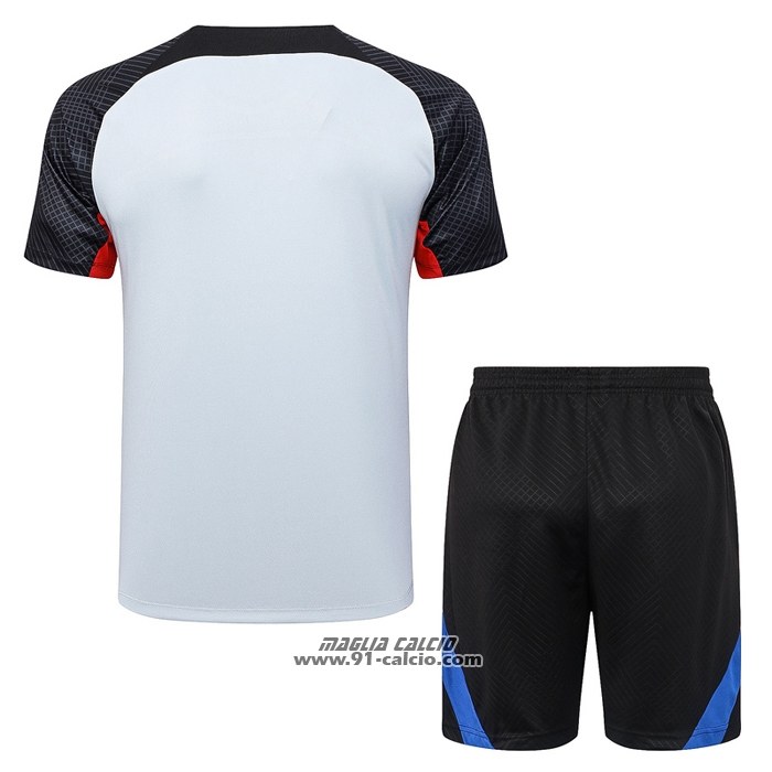 Tuta da Track
 Barcellona

 Manica Corta
 2023-2024 Grigio
 - Pantaloncini
